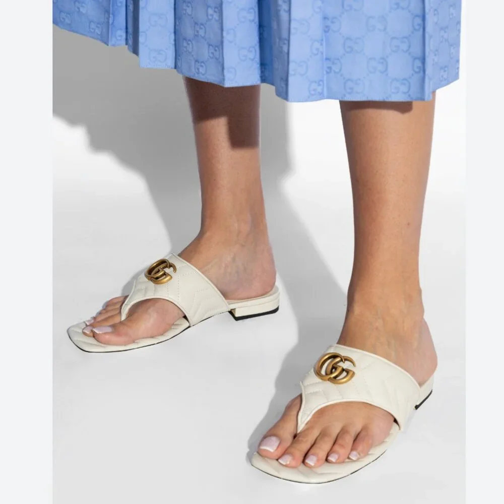 Gucci GG Marmont Thong Sandals - Picture 9 of 9